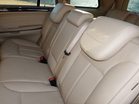 Used 2012 Mercedes-Benz GL 320 BlueTEC 4MATIC image 20