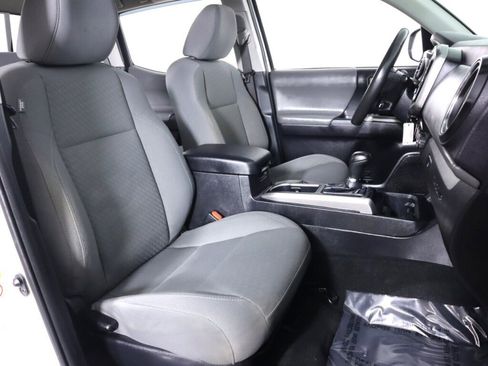 Used 2020 Toyota Tacoma SR5 image 43