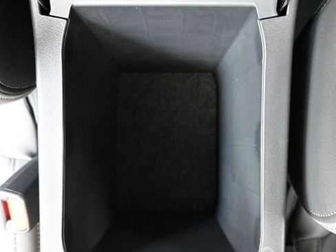 New 2026 Subaru Outback Limited image 37