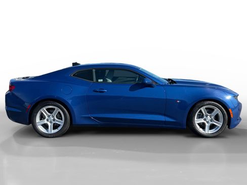 Used 2023 Chevrolet Camaro LT image 6