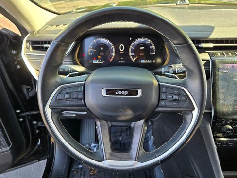 Used 2021 Jeep Grand Cherokee L Limited AWD/4WD image 35