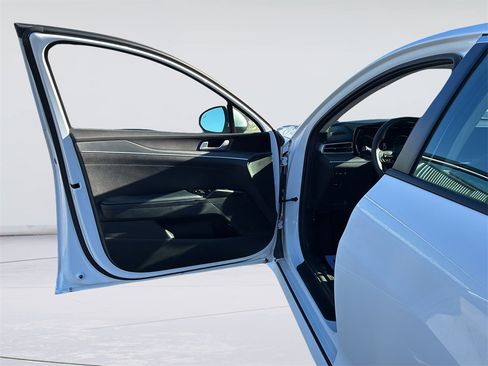 Certified 2024 Kia K5 LXS image 35