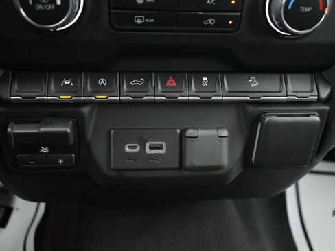 Used 2023 Chevrolet Silverado 1500 Custom Trail Boss image 28