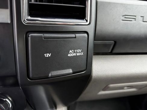 Used 2021 Ford F350 XLT w/ XLT Premium Package AWD/4WD image 17