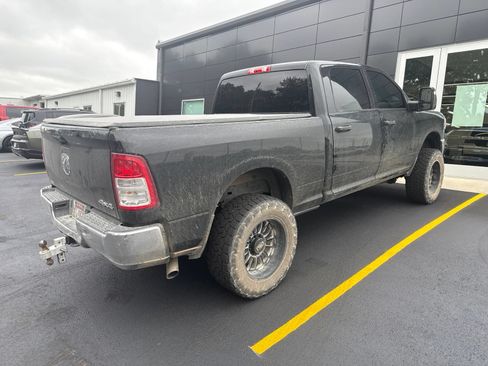 Used 2024 RAM 2500 Tradesman w/ Chrome Appearance Group AWD/4WD image 6