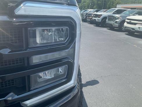 Used 2023 Ford F250 Lariat w/ Lariat Ultimate Package AWD/4WD image 9