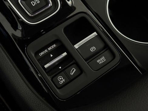 Used 2023 Honda Pilot Elite image 34