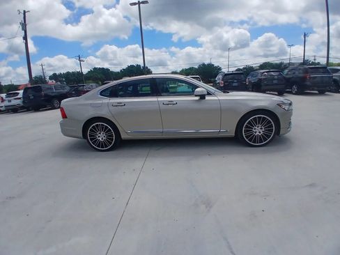 Used 2017 Volvo S90 T6 Inscription w/ Vision Package AWD/4WD image 4