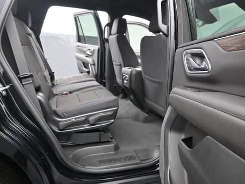 Used 2024 Chevrolet Tahoe LS RWD image 18