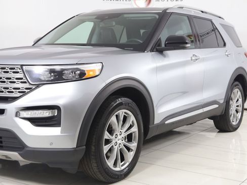 Used 2023 Ford Explorer Limited w/ Equipment Group 301A AWD/4WD image 59