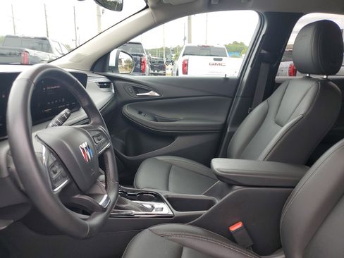Used 2024 Buick Encore GX Sport Touring image 15