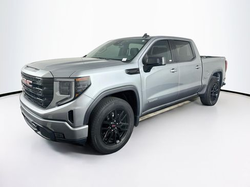 Used 2024 GMC Sierra 1500 Elevation AWD/4WD image 3