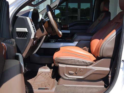 Used 2018 Ford F250 King Ranch w/ King Ranch Ultimate Package image 9