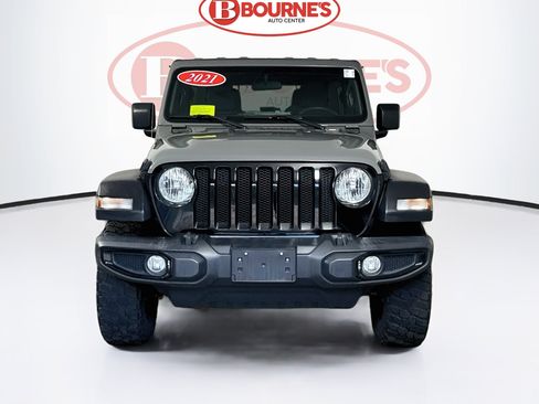 Used 2021 Jeep Wrangler Unlimited Sport AWD/4WD image 3