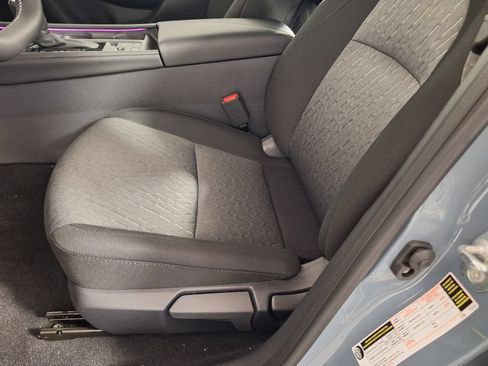 Used 2026 Nissan Sentra SV w/ SV Convenience Package FWD image 28