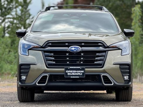 Certified 2025 Subaru Ascent Touring w/ Popular Package #2 AWD/4WD image 2