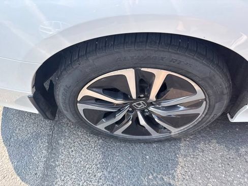 Used 2019 Honda Accord Hybrid image 14