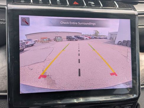 Used 2025 Jeep Grand Cherokee Limited w/ Trailer Tow Package AWD/4WD image 26