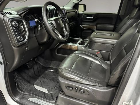 Used 2019 Chevrolet Silverado 1500 LT Trail Boss AWD/4WD image 10