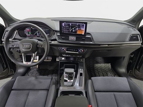 New 2025 Audi SQ5 Premium Plus image 9