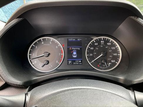 Used 2024 Nissan Sentra S FWD image 24