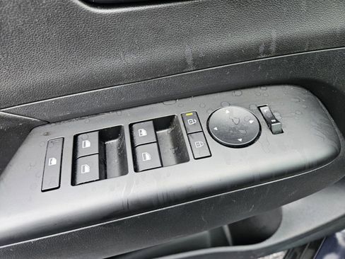 Used 2025 Hyundai Kona SEL FWD image 31