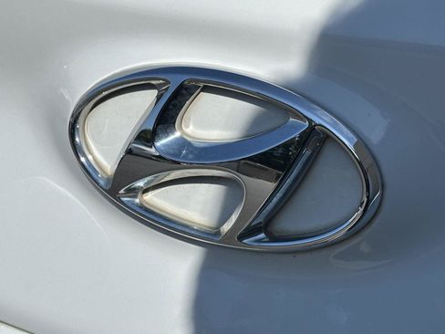 Used 2019 Hyundai Kona SEL FWD image 10