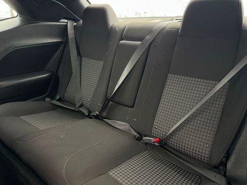 Used 2022 Dodge Challenger GT image 4