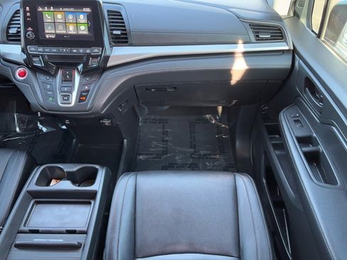 Used 2024 Honda Odyssey EX-L image 17