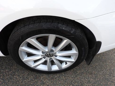 Used 2012 Volkswagen Eos Komfort FWD image 18