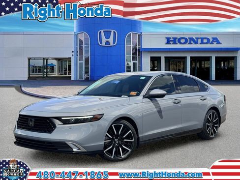 Used 2024 Honda Accord Touring image 1