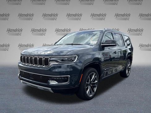 Used 2025 Jeep Wagoneer Series III w/ Premium Group I AWD/4WD image 8