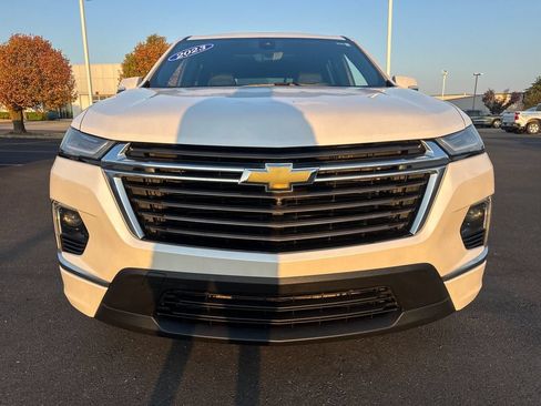 Used 2023 Chevrolet Traverse High Country FWD image 11