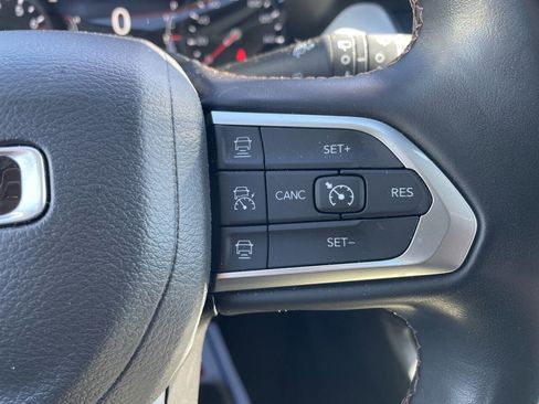 Used 2022 Jeep Compass Limited image 17