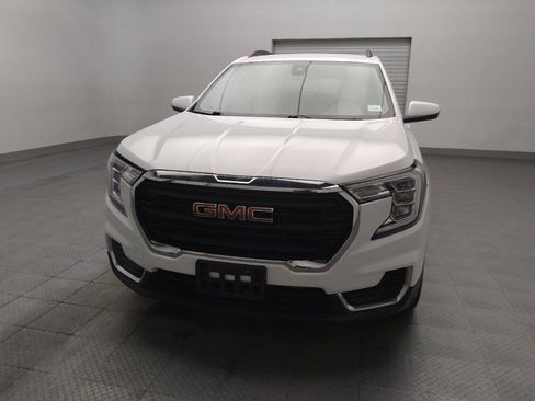 Used 2023 GMC Terrain SLE w/ Driver Convenience Package FWD image 15
