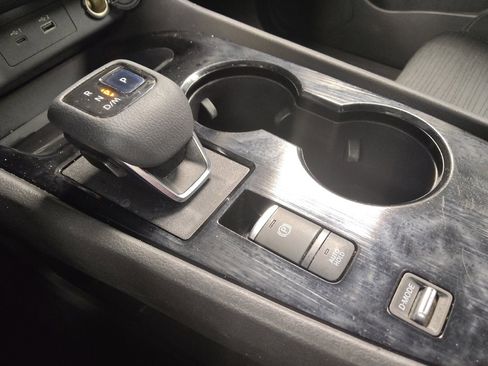 Used 2021 Nissan Rogue SV image 26