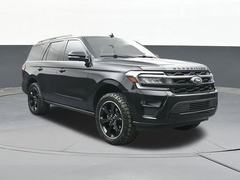 Used 2024 Ford Expedition Limited AWD/4WD image 22