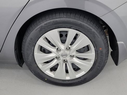 Used 2024 Nissan Sentra S FWD image 11