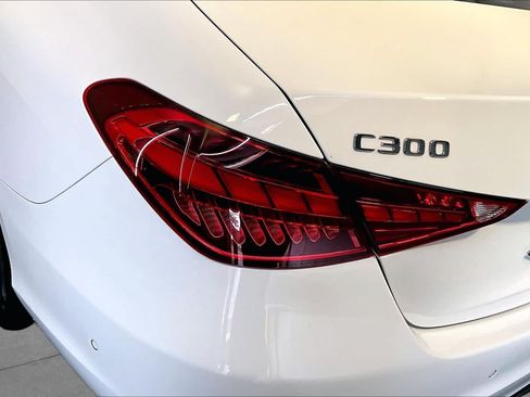 Used 2024 Mercedes-Benz C 300 4MATIC Sedan image 28