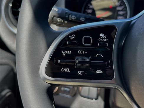 Used 2024 Mercedes-Benz Sprinter 2500 image 27