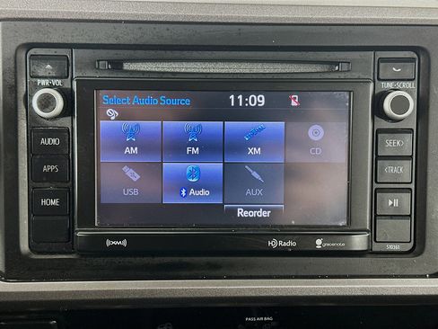 Used 2018 Toyota Tacoma SR5 image 19