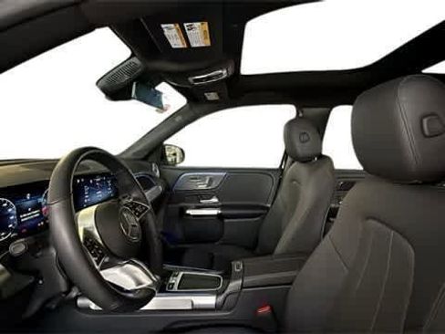 Certified 2025 Mercedes-Benz GLB 250 4MATIC image 8