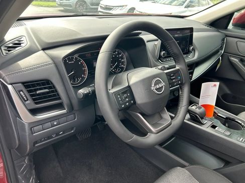 Used 2026 Nissan Rogue SV FWD image 22