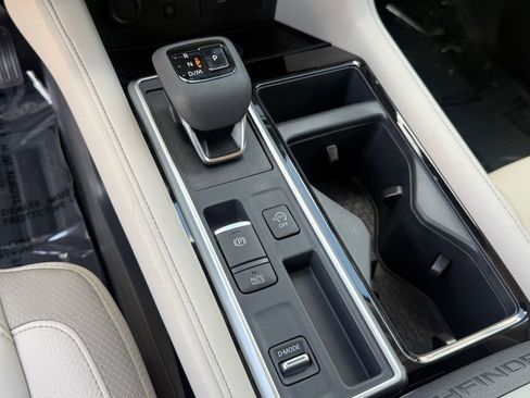 New 2026 Nissan Pathfinder SL FWD image 22