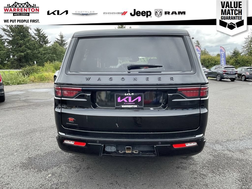 Used 2022 Jeep Wagoneer Series I AWD/4WD image 5