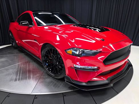 Used 2019 Ford Mustang GT w/ Equipment Group 301A RWD image 43