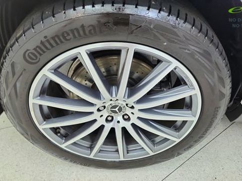 Used 2025 Mercedes-Benz GLS 450 4MATIC w/ AMG Line Exterior image 61