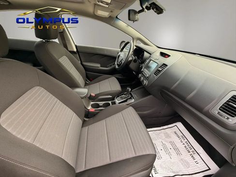 Used 2018 Kia Forte S w/ S Technology Plus Package FWD image 26