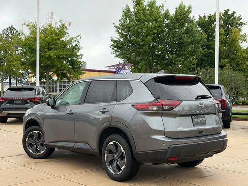 Used 2025 Nissan Rogue SV FWD image 6