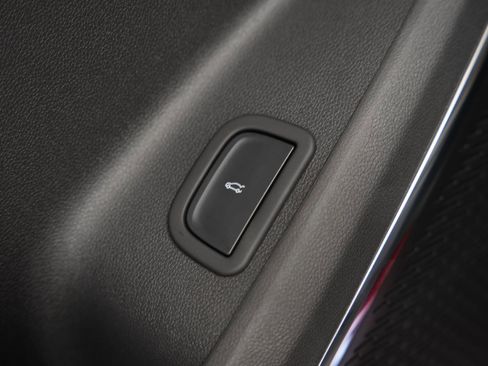 New 2026 GMC Acadia Denali Ultimate w/ LPO, Floor Liner Package AWD/4WD image 30